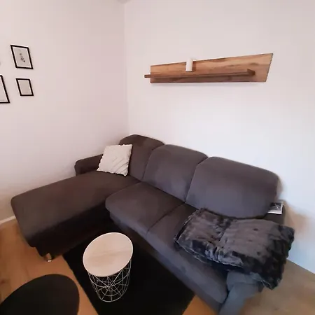 Heubi 6 2 Schlafzimmer شقة بلوين